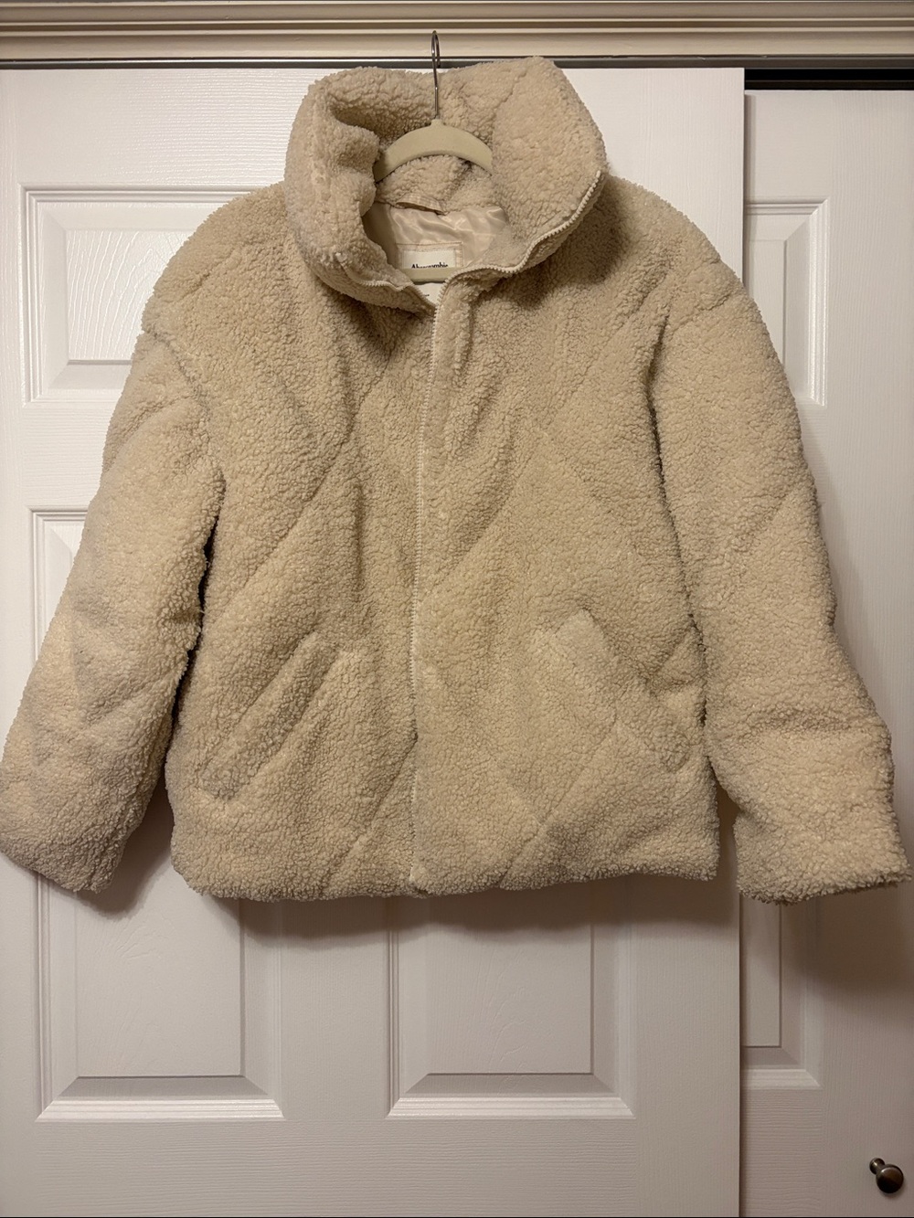 Abercrombie Cozy Sherpa Puffer Jacket - Cream